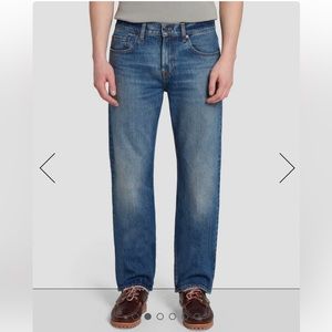 7 for all mankind austyn light wash slight distressed jeans size 32